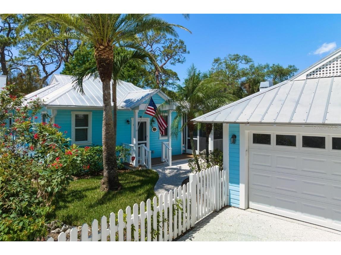 758 Eagle Point Drive Venice FL 34285 N6126189 image1