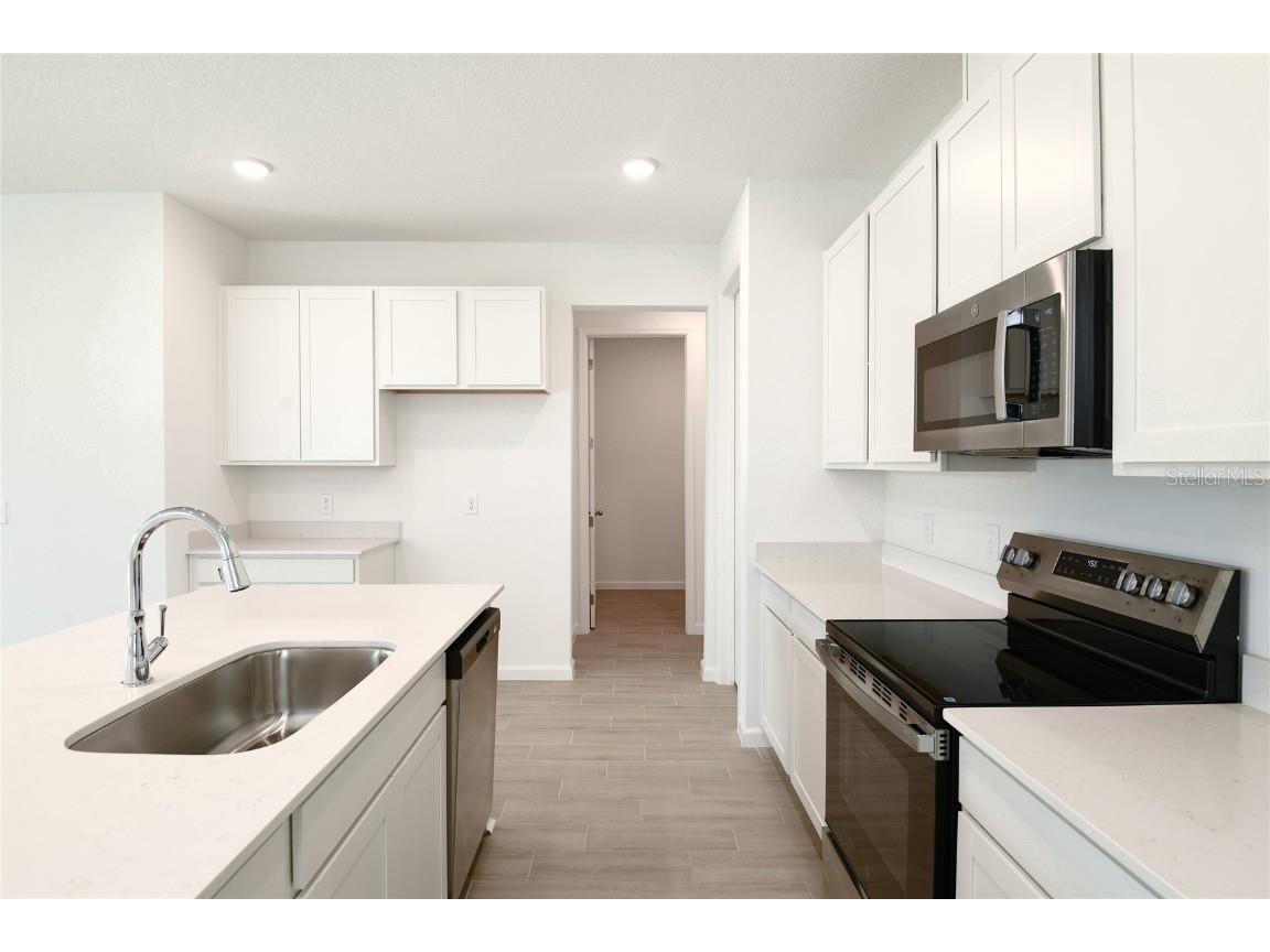 758 Lake Dell Avenue Dundee FL 33838 S5127918 image5