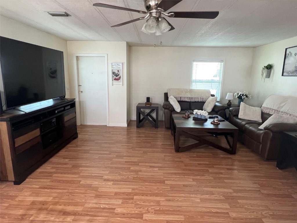 758 Royal Palm Circle Largo FL 33778 TB8388818 image13