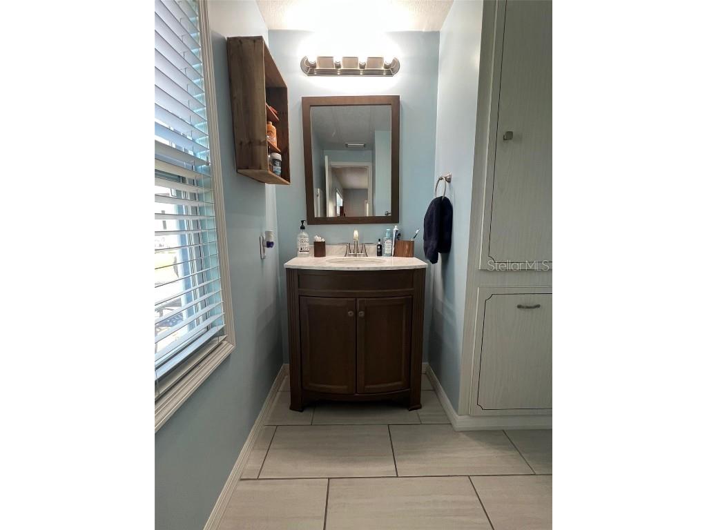 758 Royal Palm Circle Largo FL 33778 TB8388818 image19