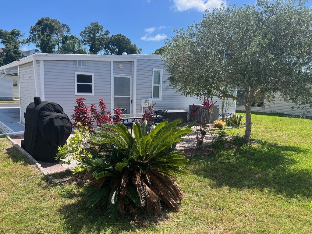 758 Royal Palm Circle Largo FL 33778 TB8388818 image5