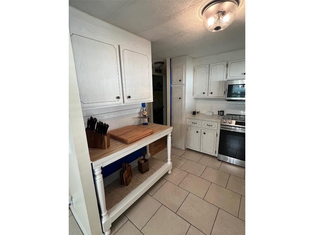 758 Royal Palm Circle Largo FL 33778 TB8388818 image9