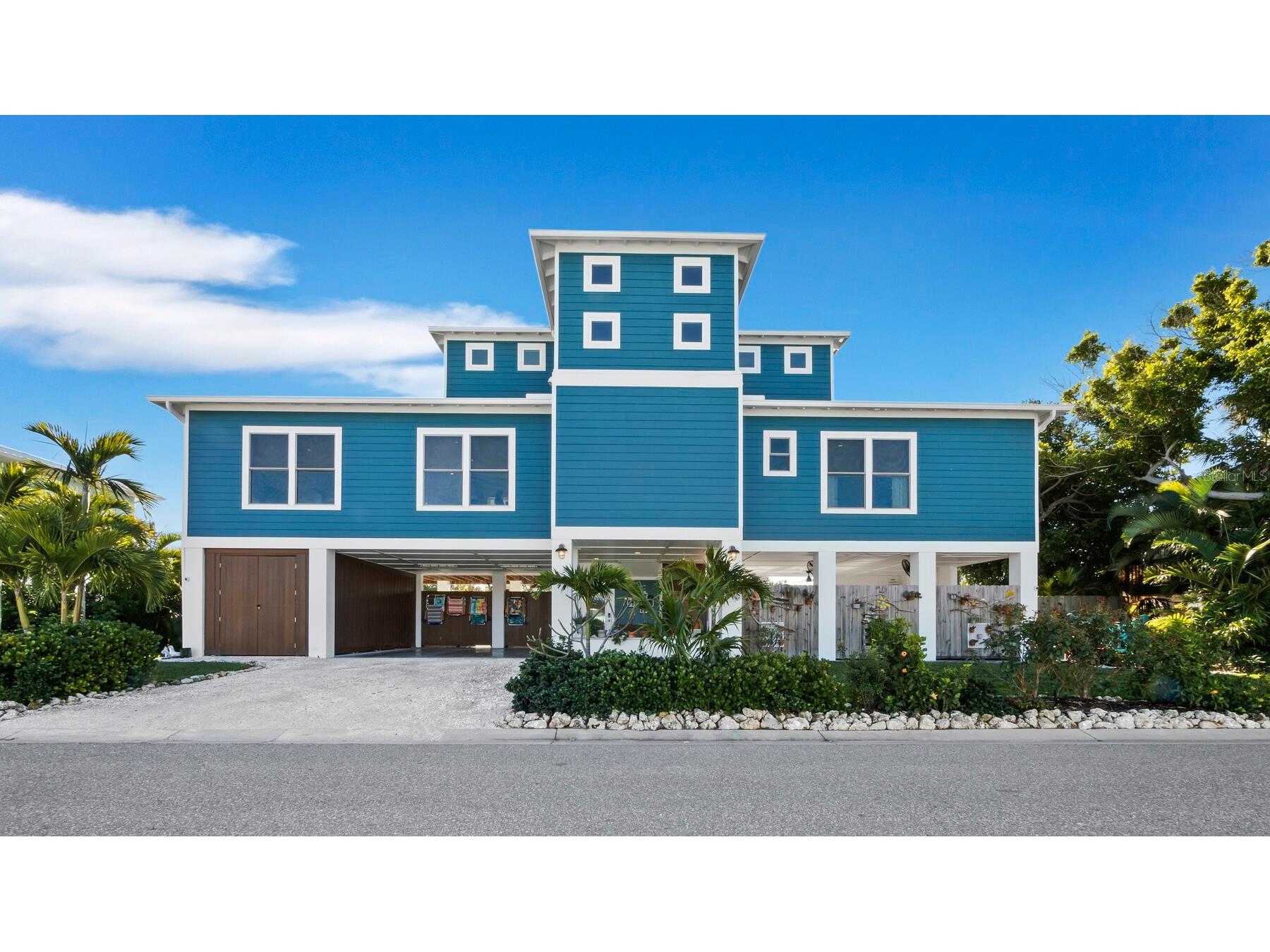 758 Saint Judes Drive N Longboat Key FL 34228 A4680374 image1