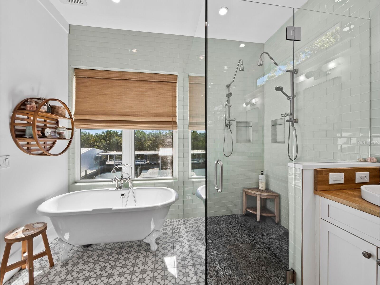 758 Saint Judes Drive N Longboat Key FL 34228 A4680374 image28