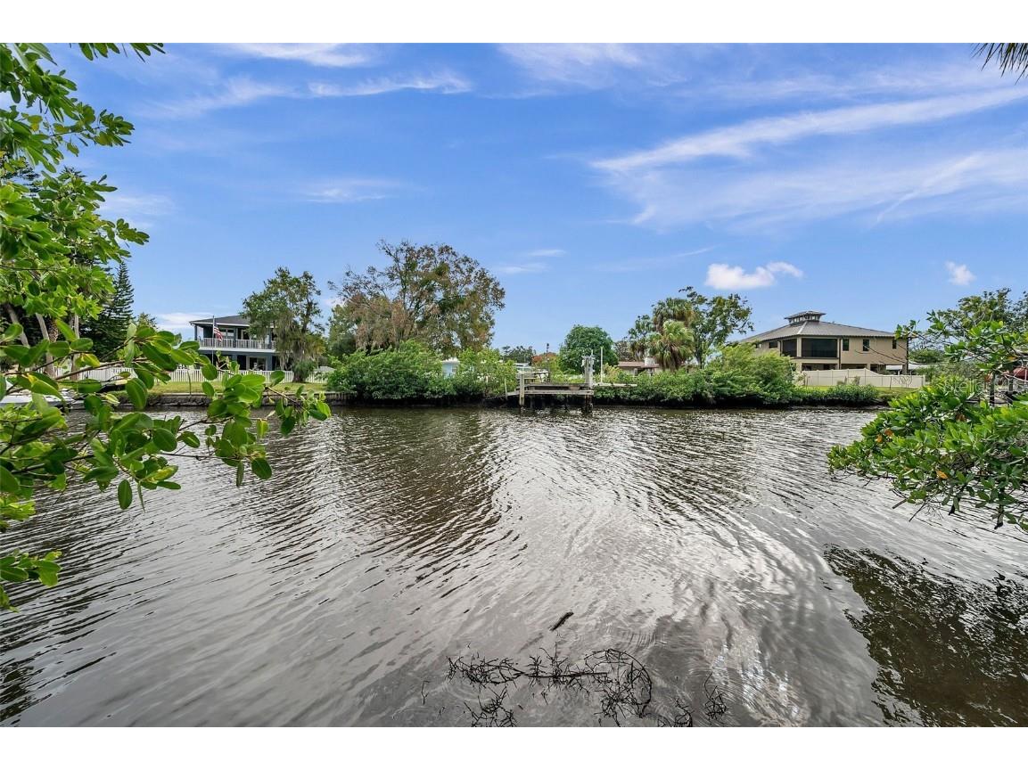 758 Seminole Boulevard Tarpon Springs FL 34689 - SUNSET LAGOON U8219060 image1