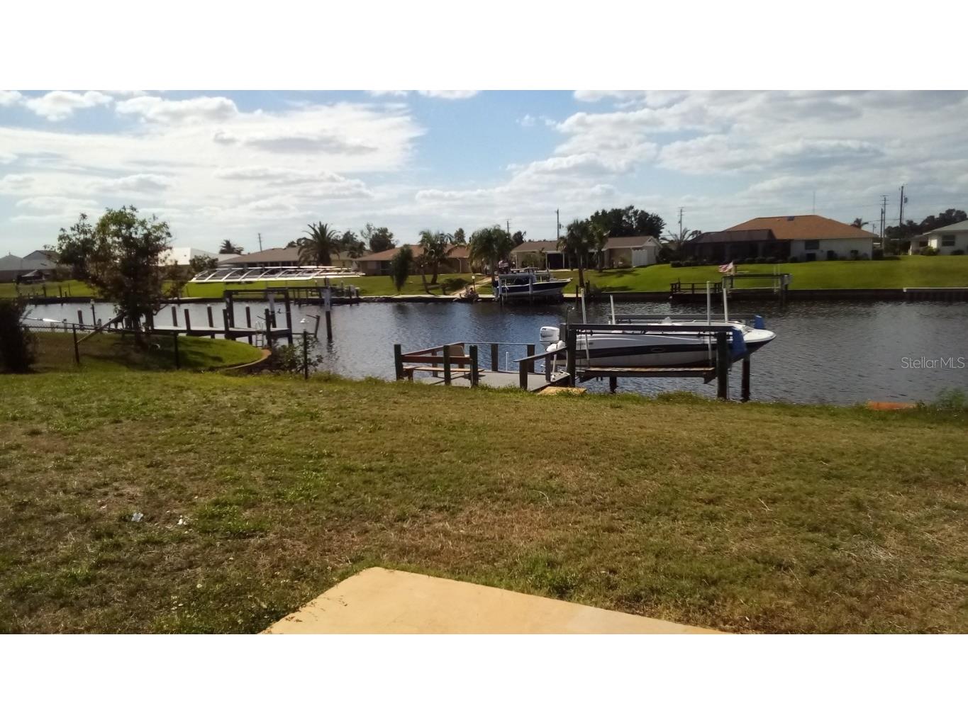 758 Spring Lake Boulevard NW Port Charlotte FL 33952 - LITTLE ALLIGATOR CREEK A4567986 image1