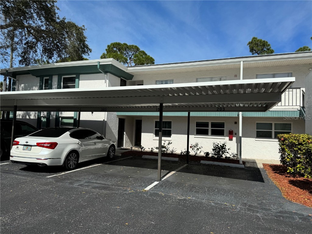 7580 92nd Street #102D Seminole FL 33777 U8227281 image1