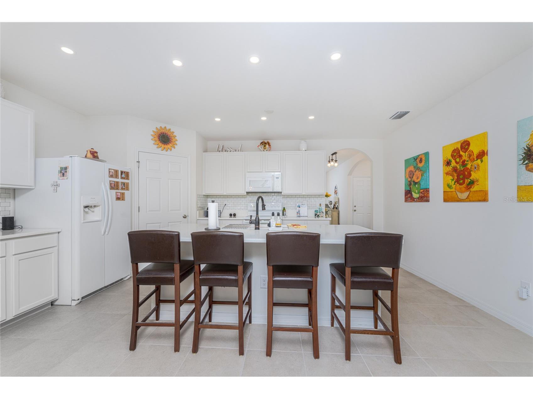 7580 Mikasa Drive Punta Gorda FL 33950 C7521500 image1