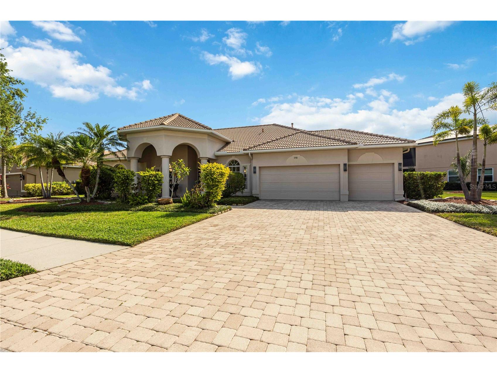7581 Camden Harbour Drive Bradenton FL 34212 A4647766 image1
