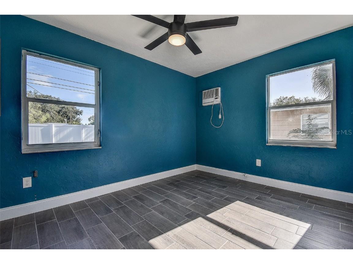 7583 Meadowlawn Drive N Saint Petersburg FL 33702 TB8457383 image21