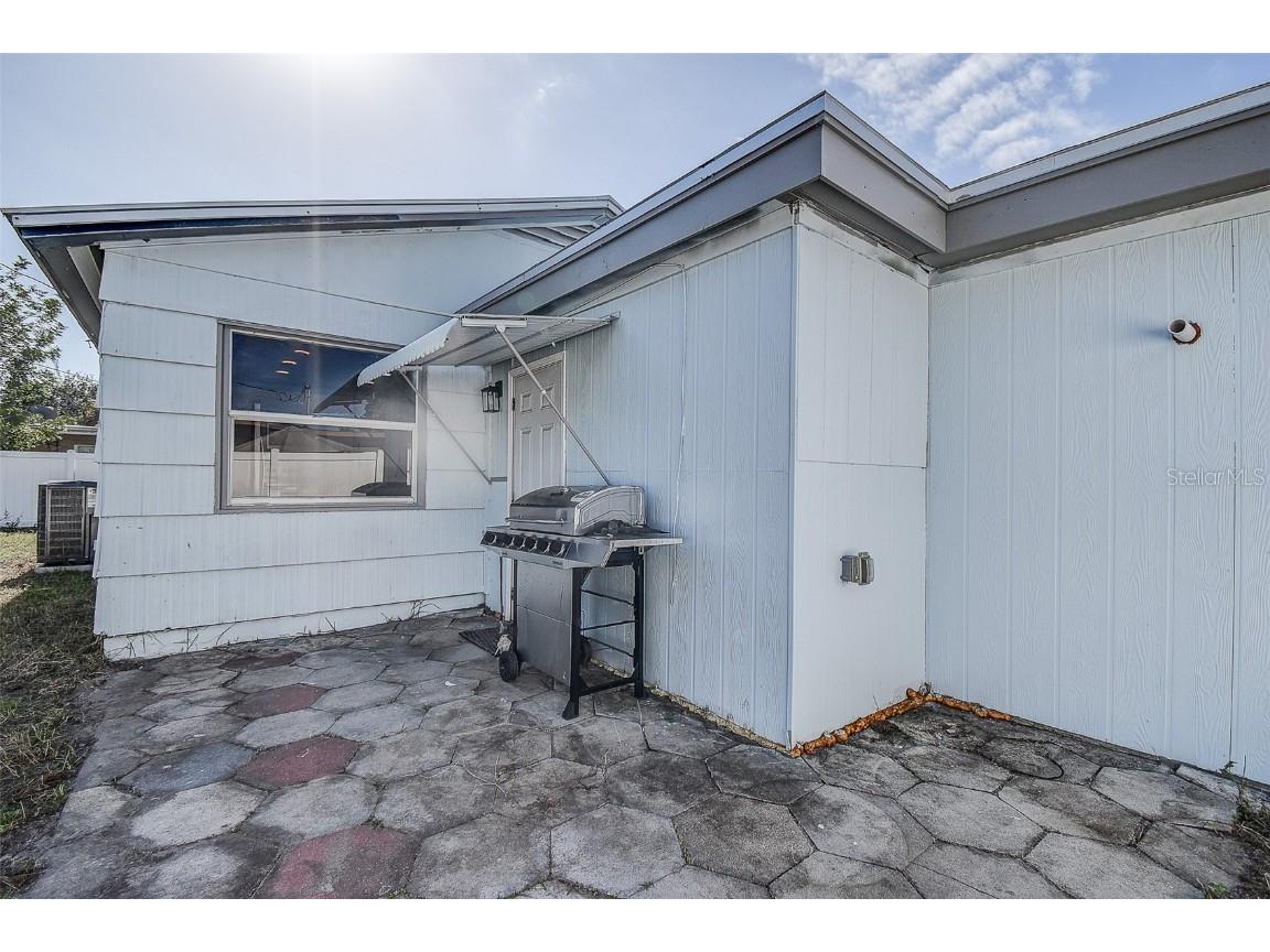 7583 Meadowlawn Drive N Saint Petersburg FL 33702 TB8457383 image26