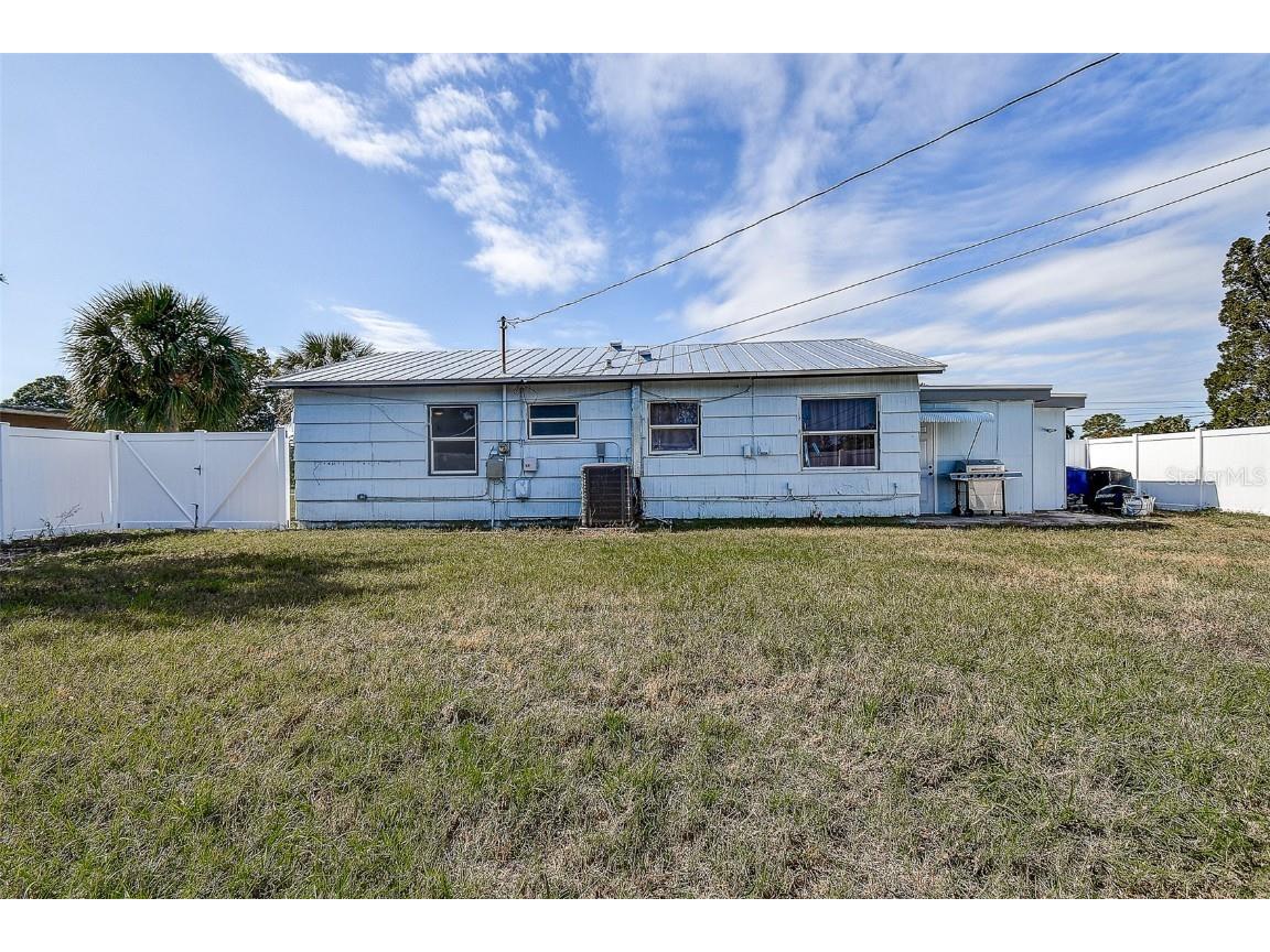 7583 Meadowlawn Drive N Saint Petersburg FL 33702 TB8457383 image28