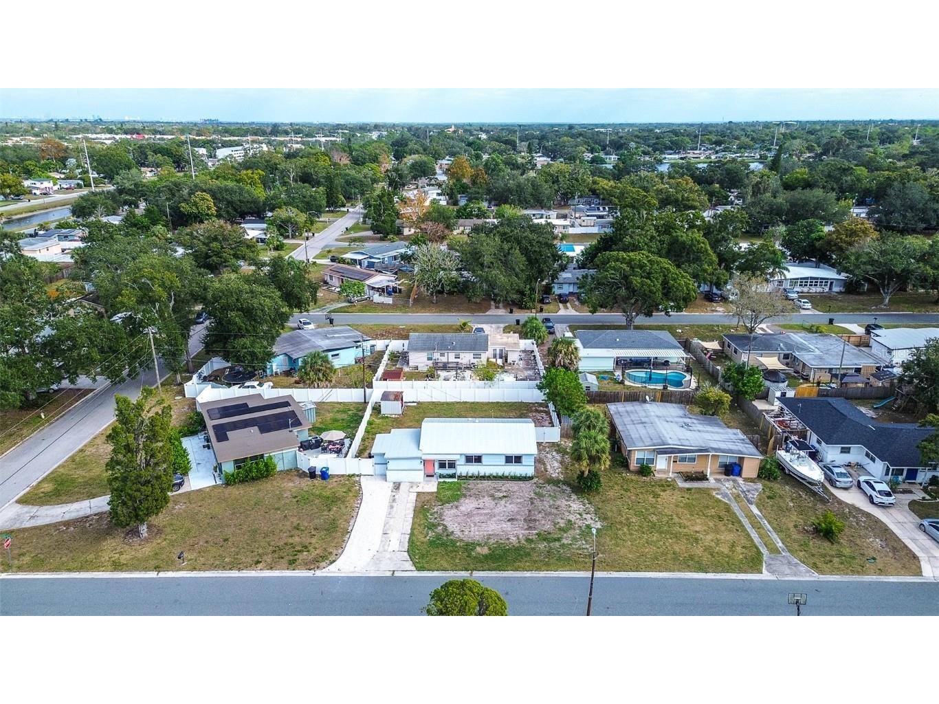 7583 Meadowlawn Drive N Saint Petersburg FL 33702 TB8457383 image35