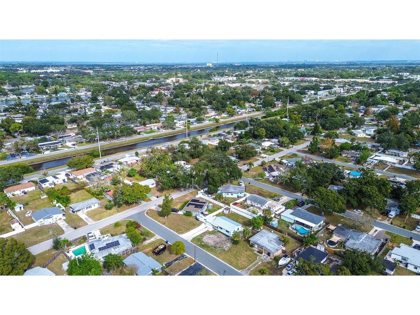 7583 Meadowlawn Drive N Saint Petersburg FL 33702 TB8457383 image36