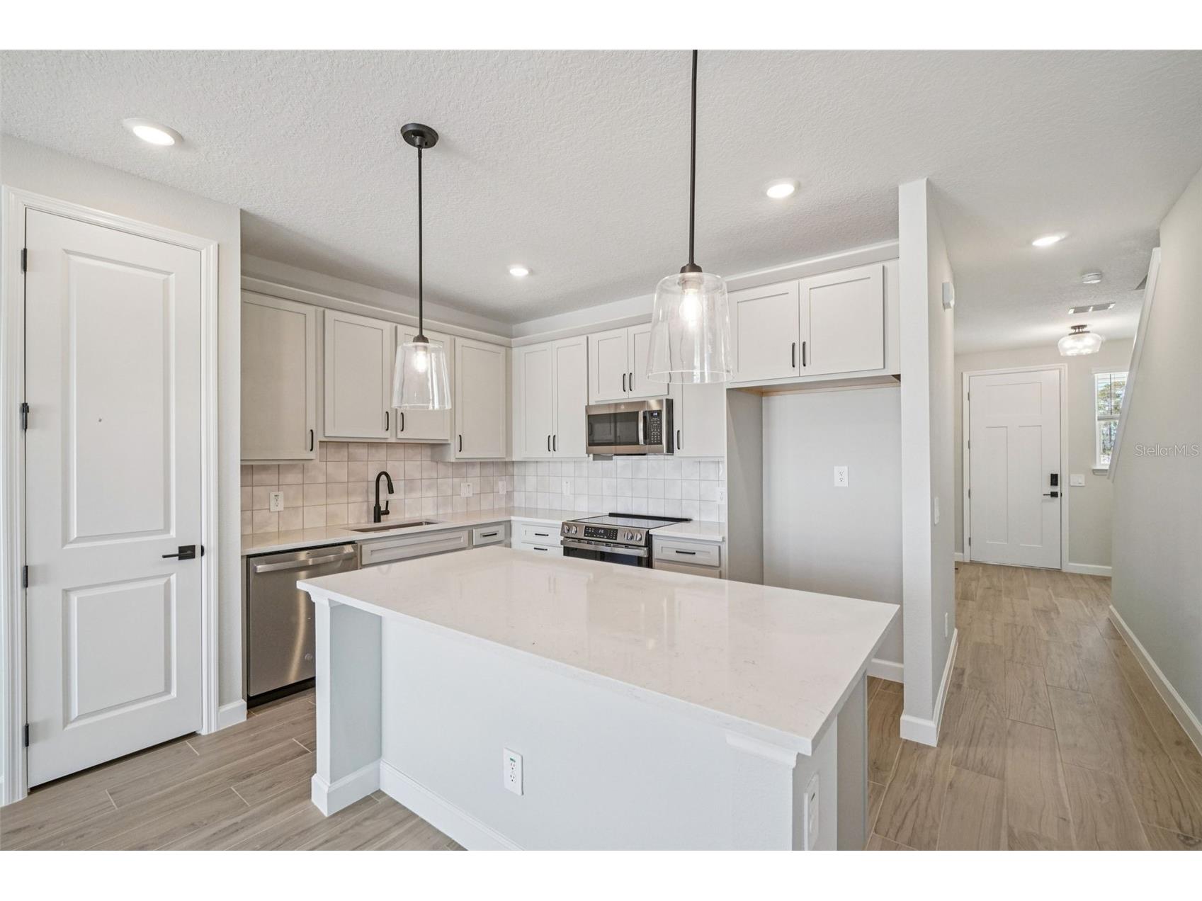 7584 Deer Valley Circle Tampa FL 33635 TB8487677 image10