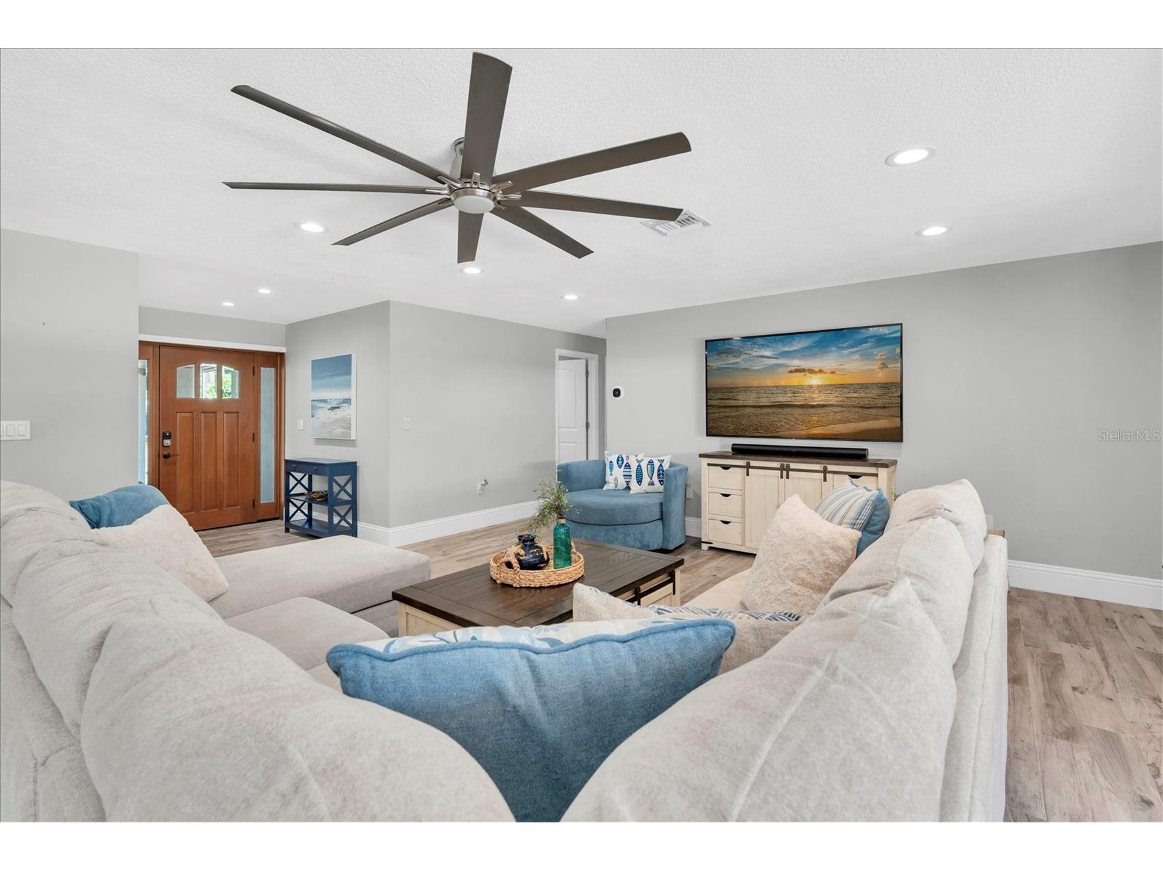 7587 132nd Way Seminole FL 33776 TB8505365 image15