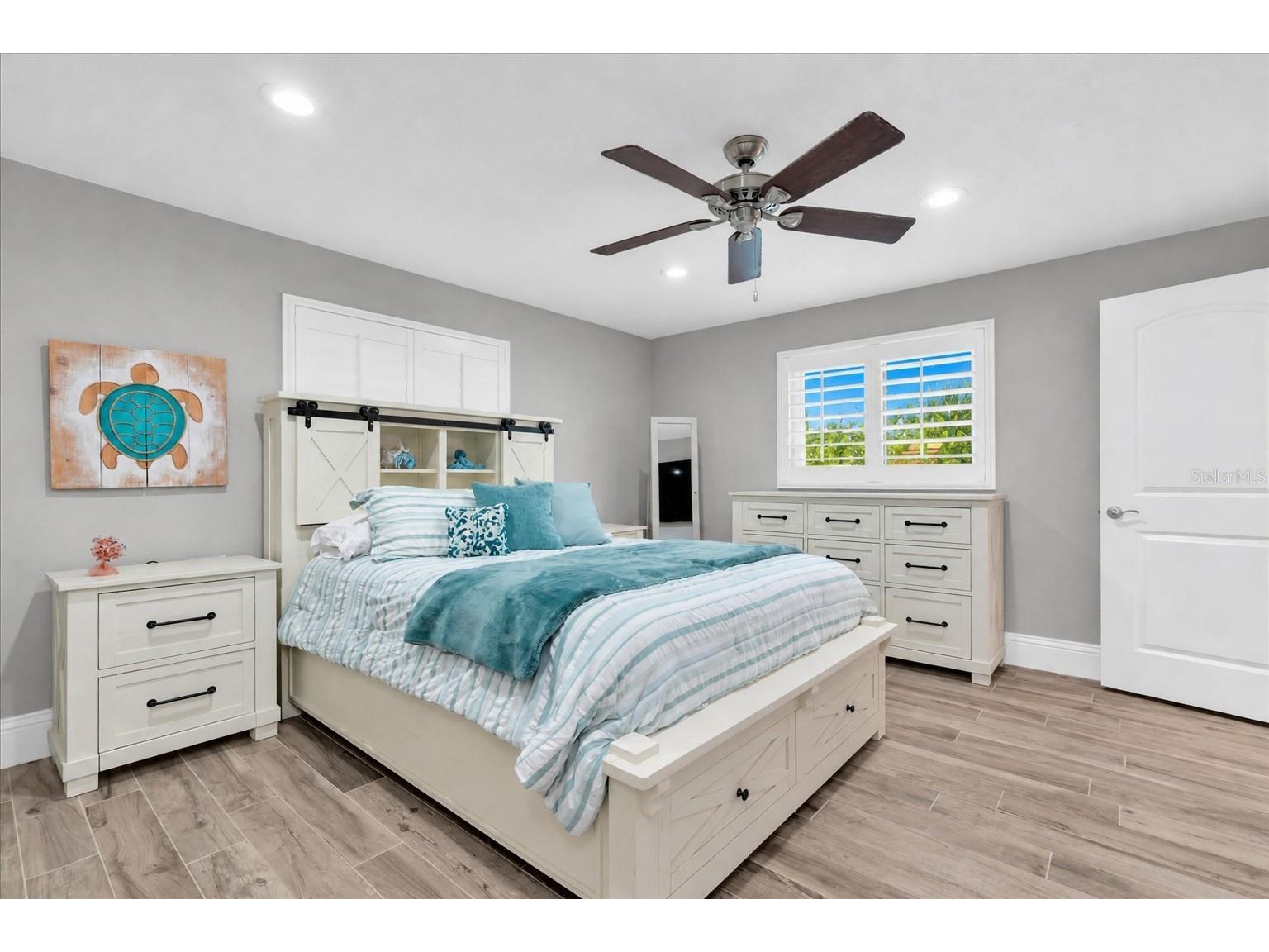 7587 132nd Way Seminole FL 33776 TB8505365 image26