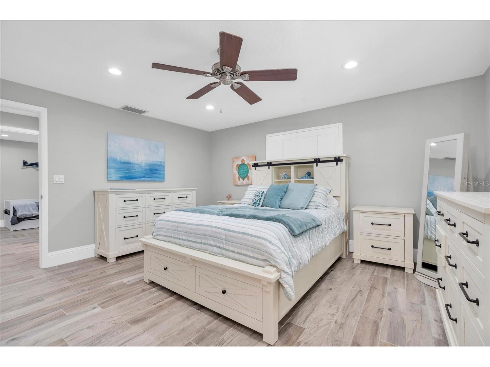 7587 132nd Way Seminole FL 33776 TB8505365 image27