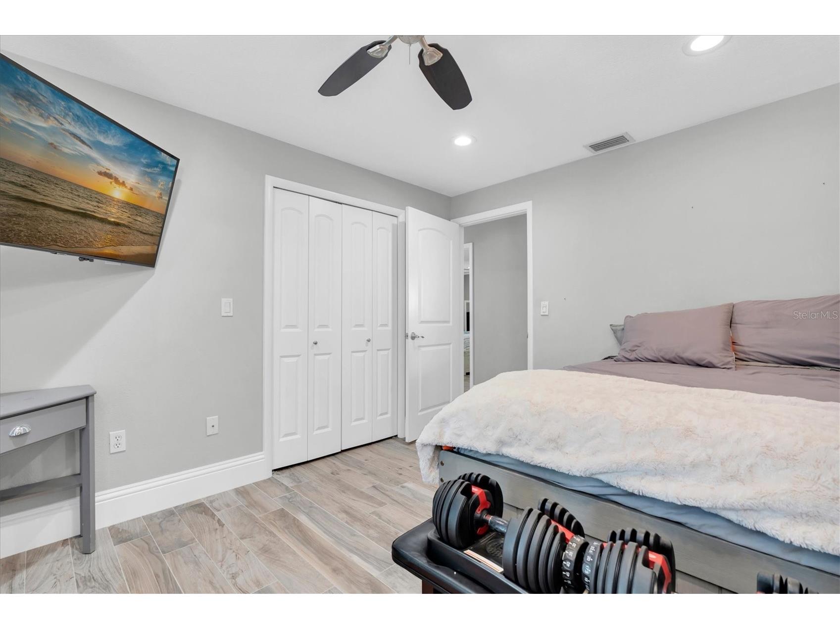 7587 132nd Way Seminole FL 33776 TB8505365 image32