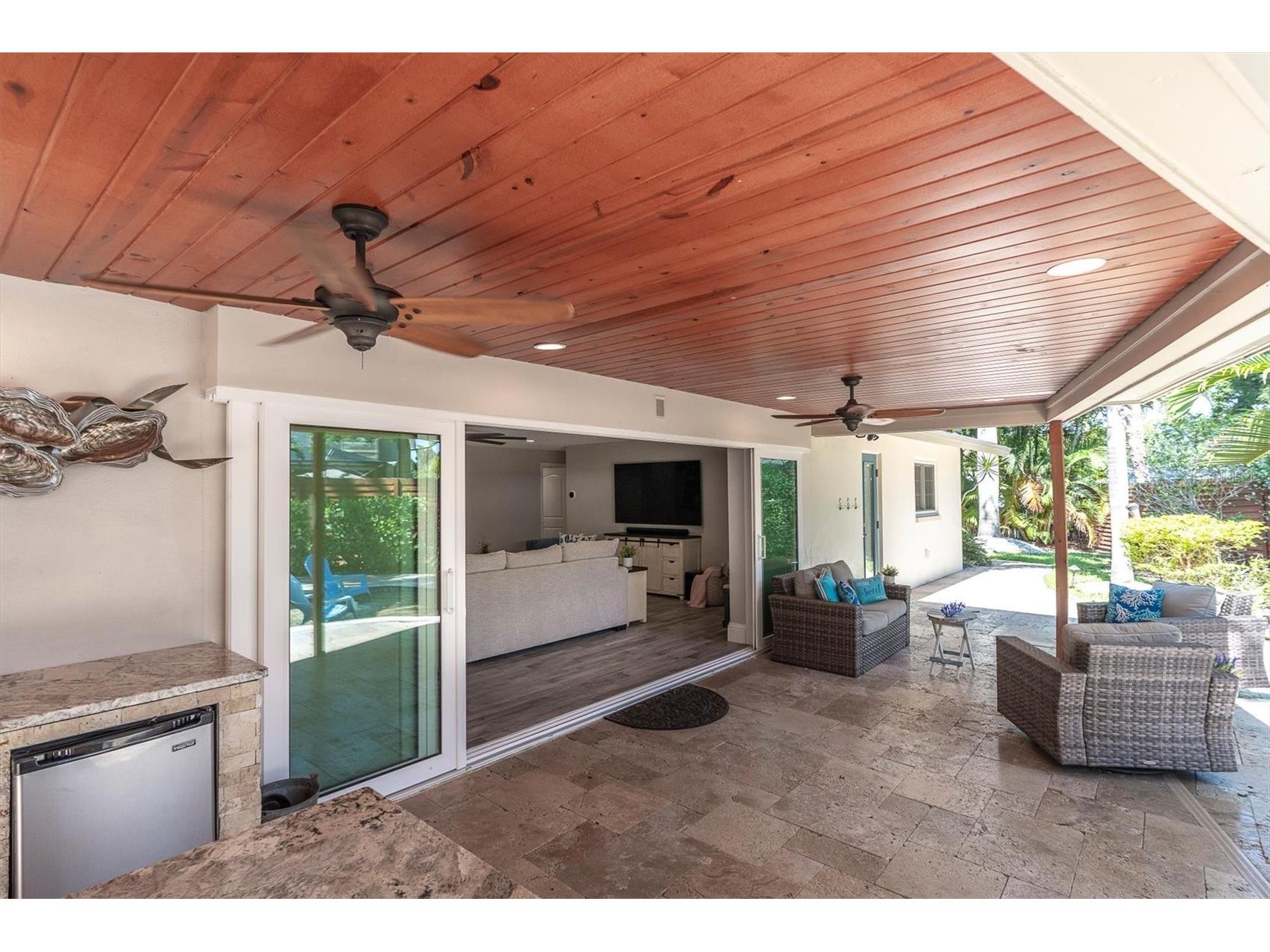 7587 132nd Way Seminole FL 33776 TB8505365 image42