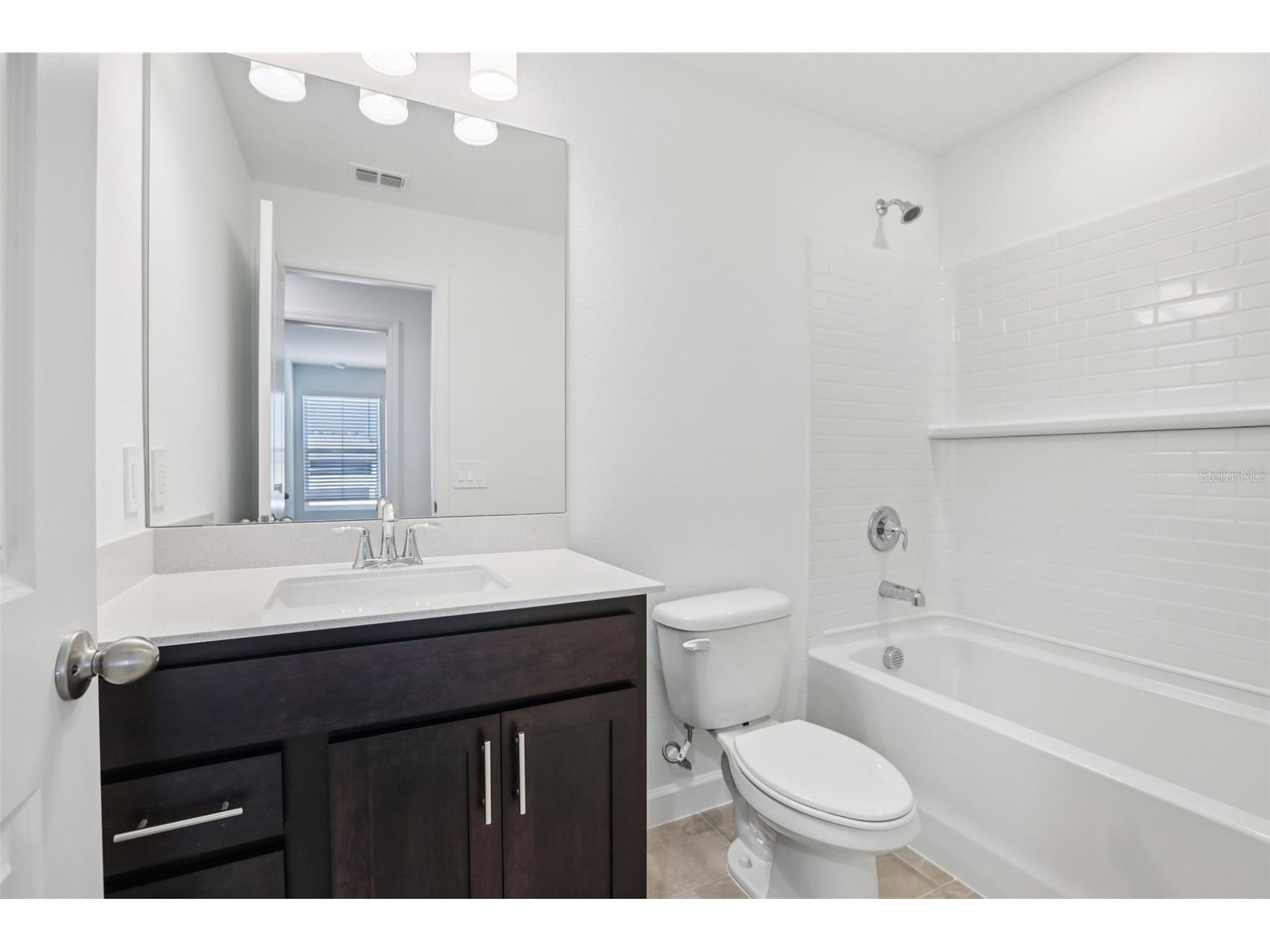 7588 Deer Valley Circle Tampa FL 33635 TB8448473 image23