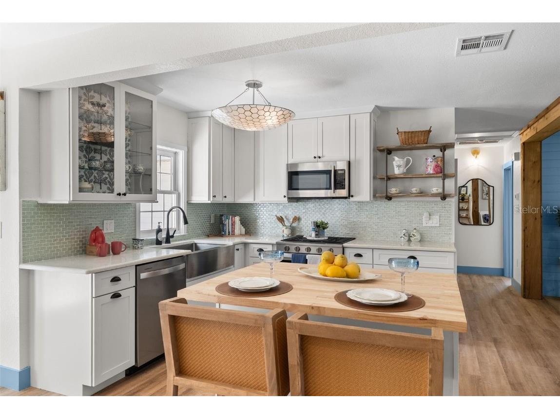 759 Lantana Avenue Clearwater Beach FL 33767 TB8449807 image14