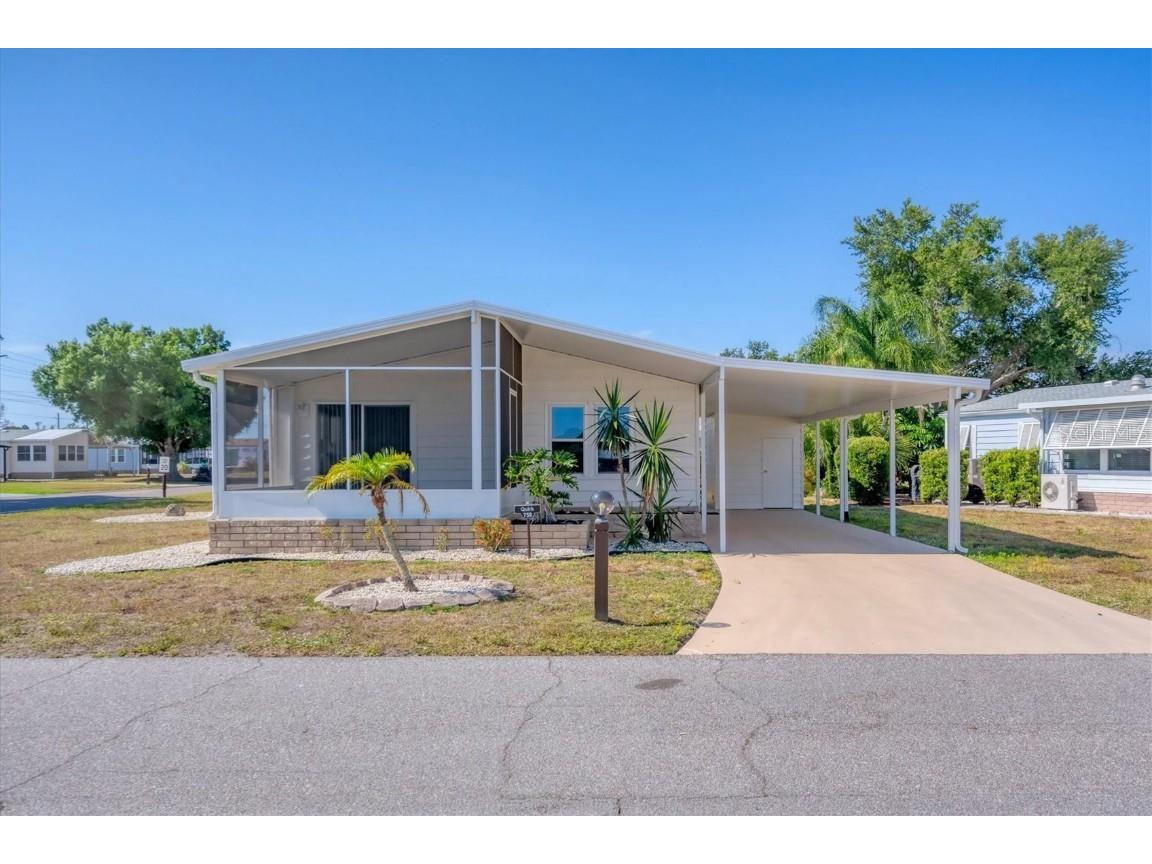 759 Watersedge Street Englewood FL 34223 D6136796 image1