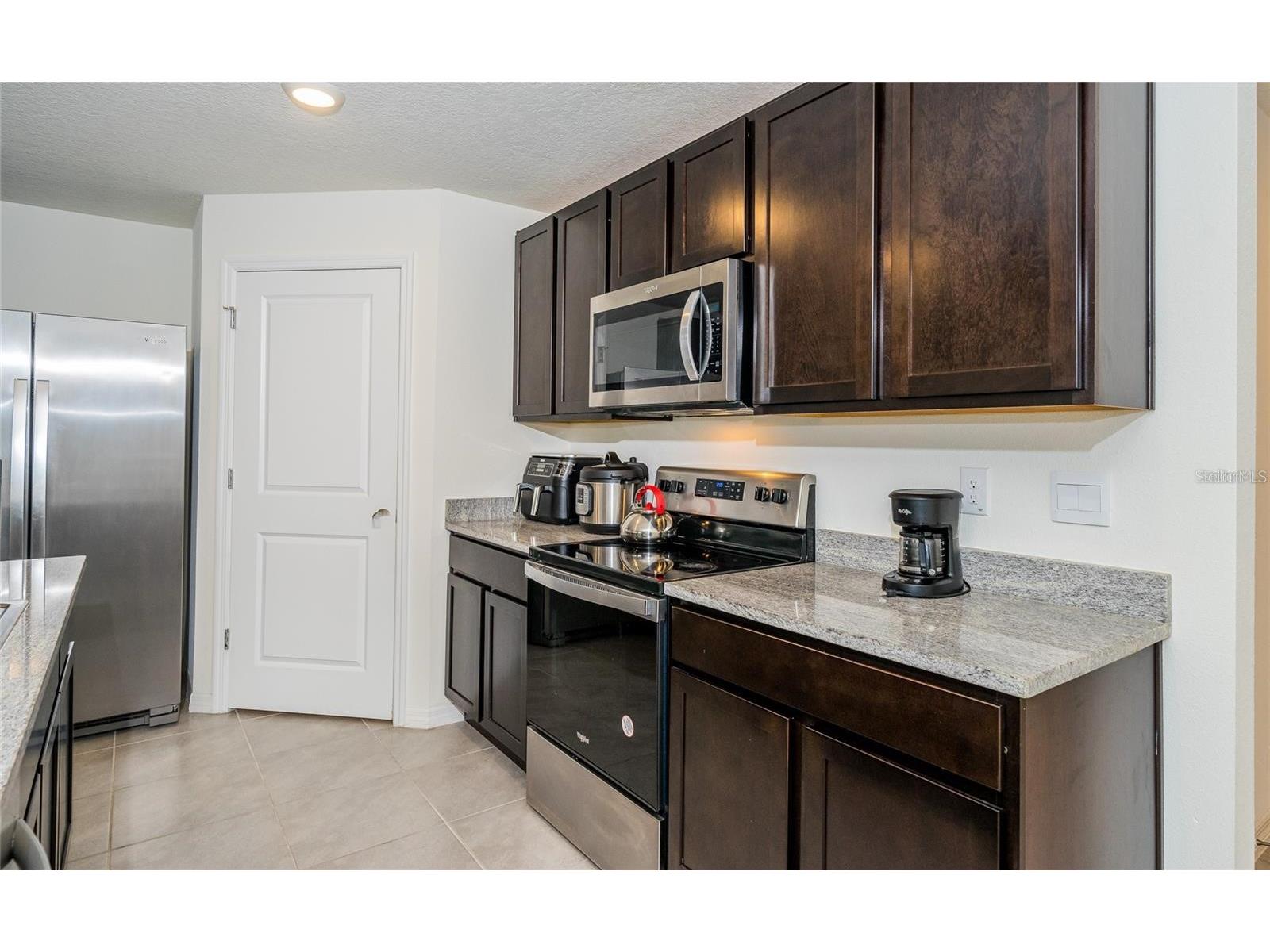 7590 Broad Pointe Drive Zephyrhills FL 33540 TB8531830 image8