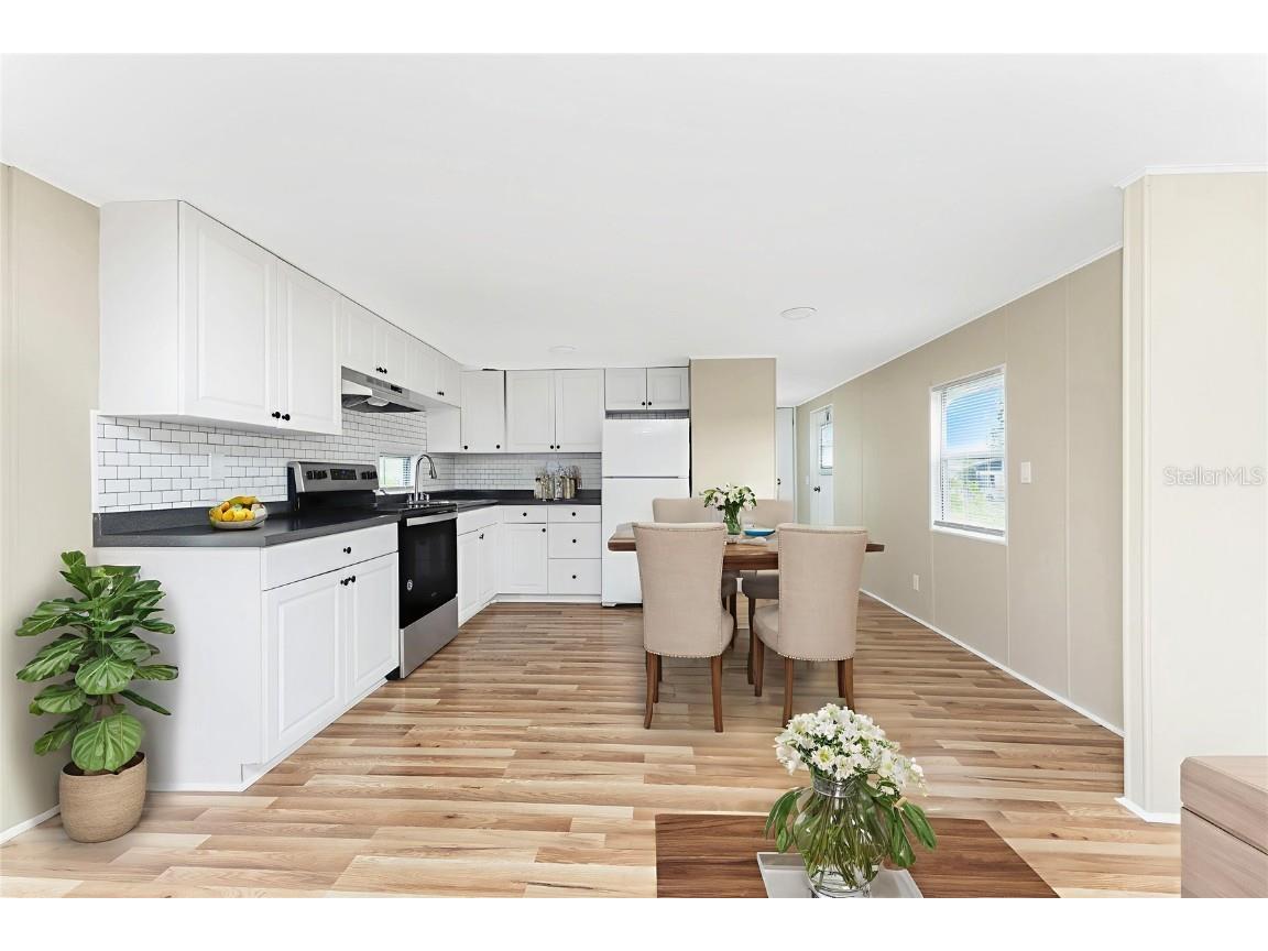 7591 Silage Circle Port Charlotte FL 33981 - BUTTERFORD WATERWAY C7519696 image4