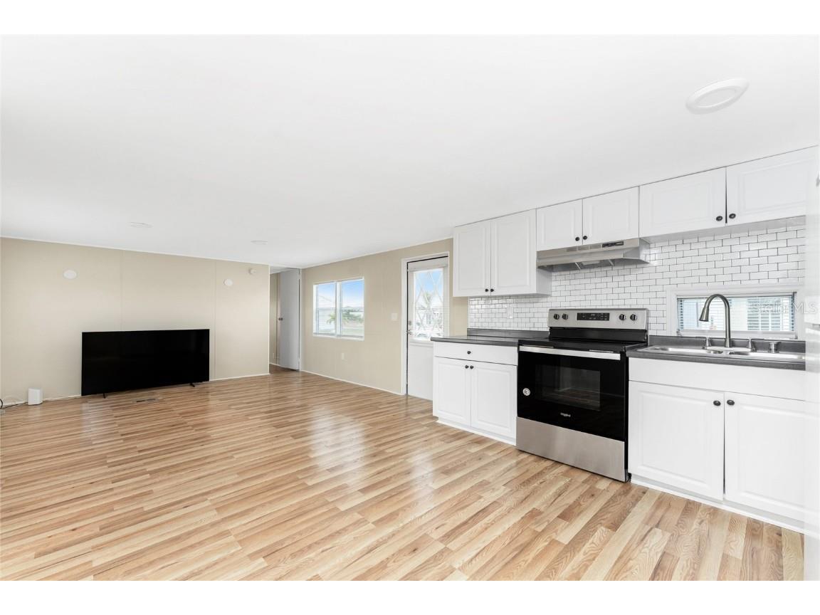 7591 Silage Circle Port Charlotte FL 33981 - BUTTERFORD WATERWAY C7519696 image9