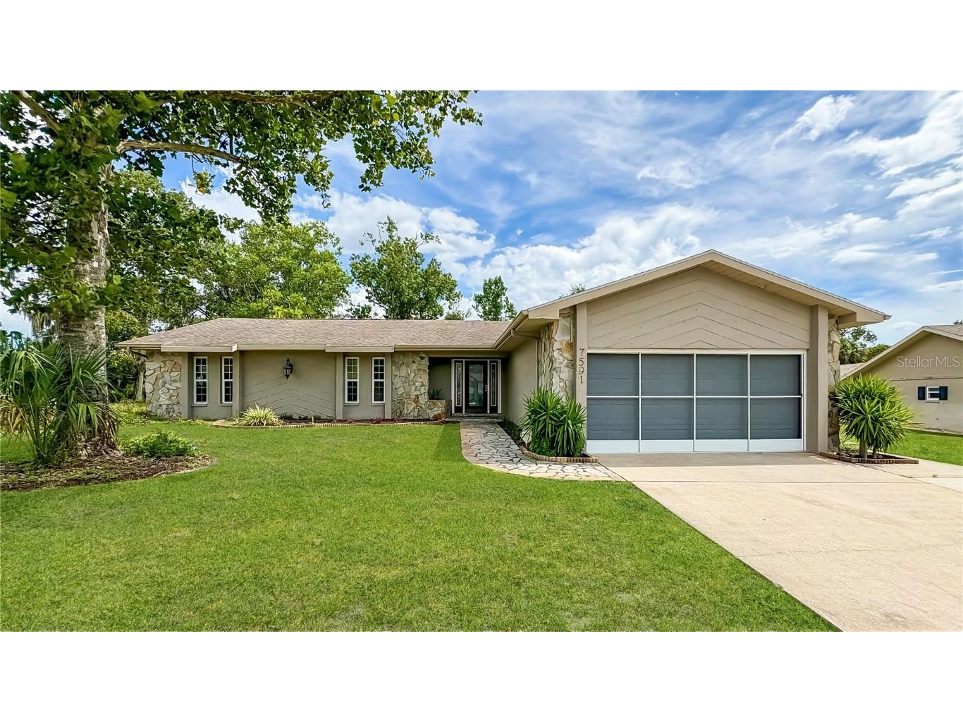 7591 St Andrews Boulevard Weeki Wachee FL 34613 W7878024 image1