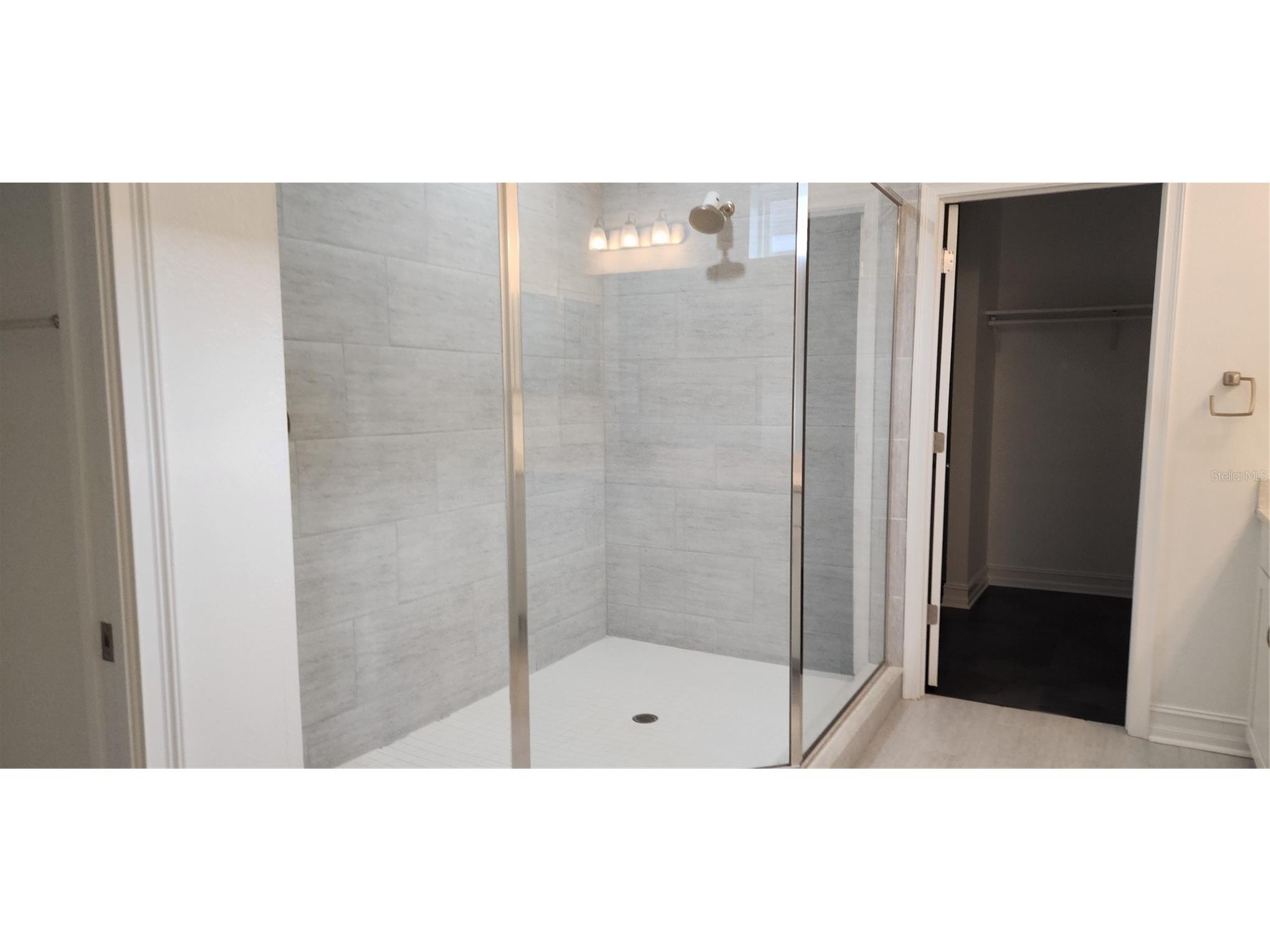 7592 Aguila Drive Sarasota FL 34240 A4688321 image23