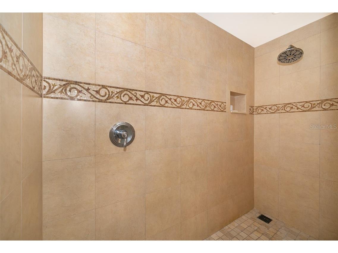 7593 Gathering Drive #706 Reunion FL 34747 O6342119 image33