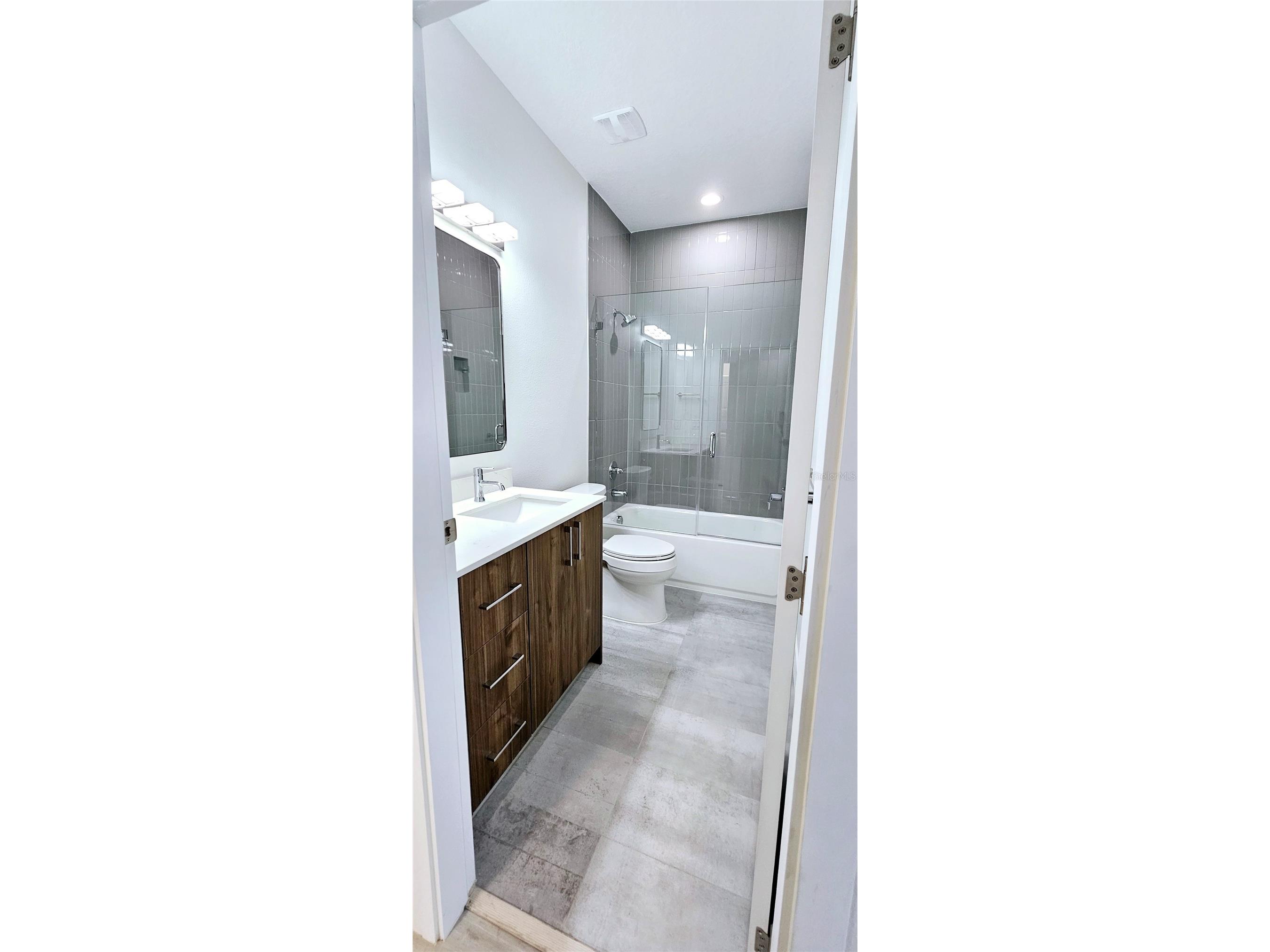 7593 Gesualdo Court Tampa FL 33614 TB8510305 image26