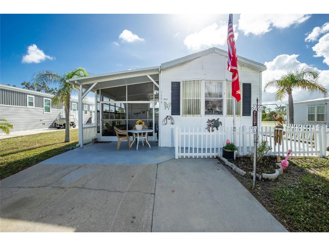 7594 Ratan Circle Port Charlotte FL 33981 - BUTTERFORD WATERWAY C7502073 image2