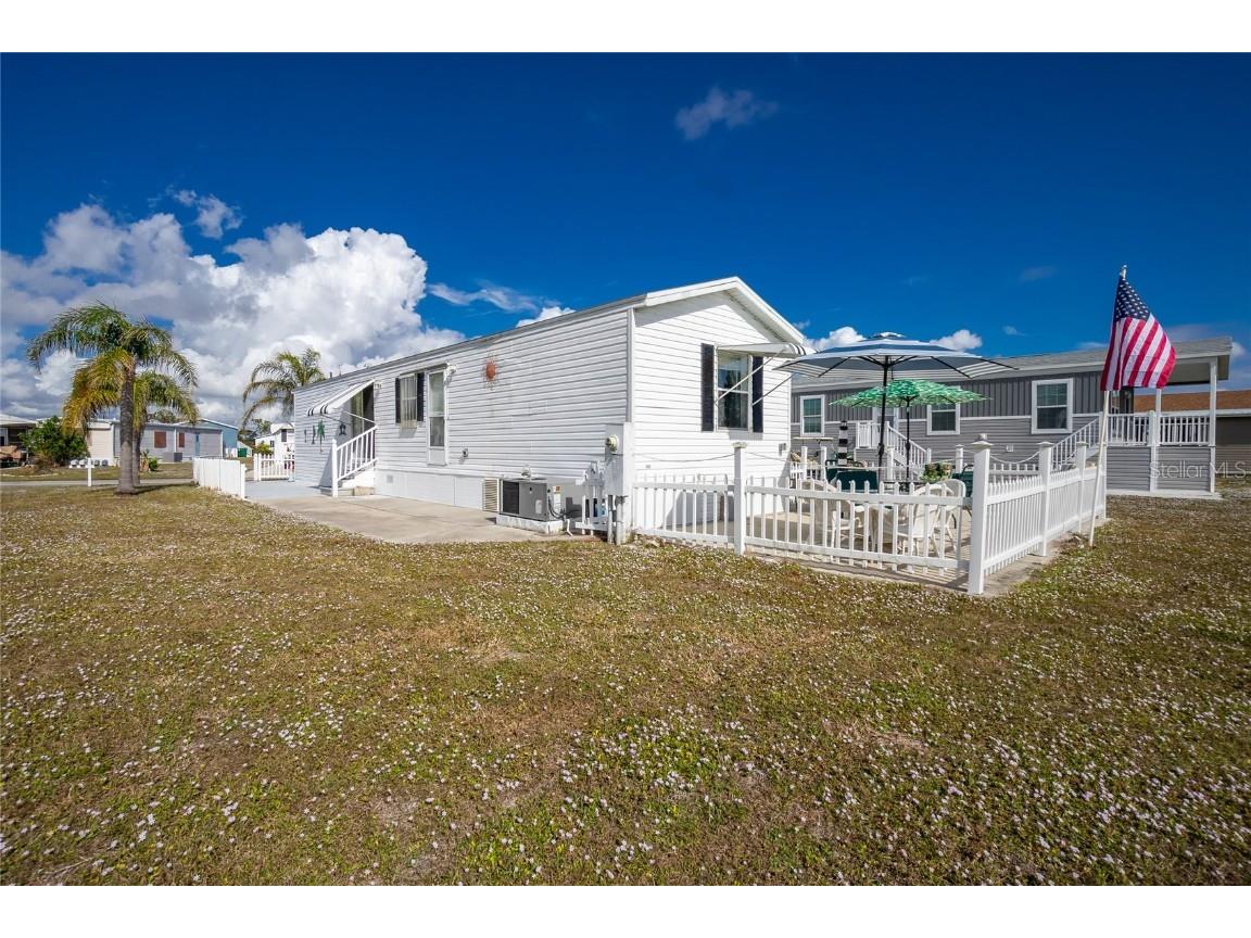 7594 Ratan Circle Port Charlotte FL 33981 - BUTTERFORD WATERWAY C7502073 image24