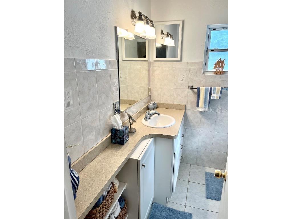 7598 14th Street N Saint Petersburg FL 33702 TB8450628 image30