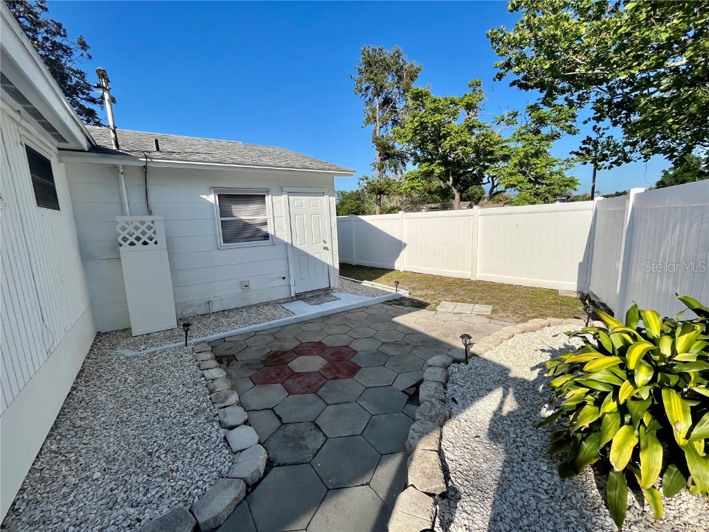 7598 14th Street N Saint Petersburg FL 33702 TB8450628 image37