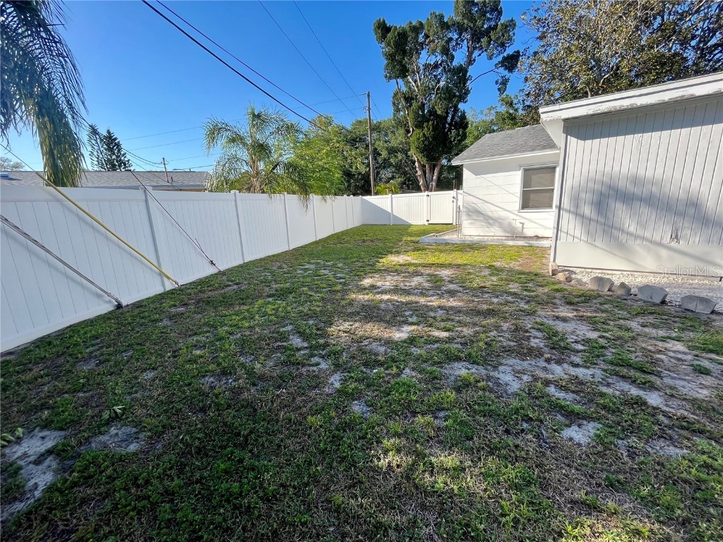 7598 14th Street N Saint Petersburg FL 33702 TB8450628 image38