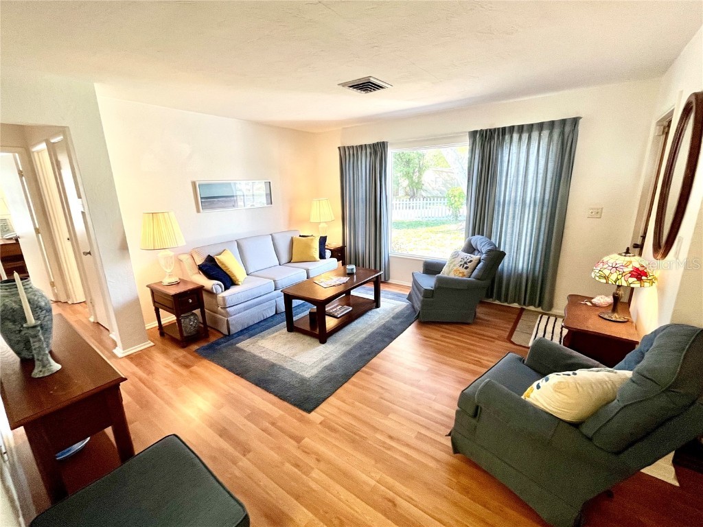 7598 14th Street N Saint Petersburg FL 33702 TB8450628 image5