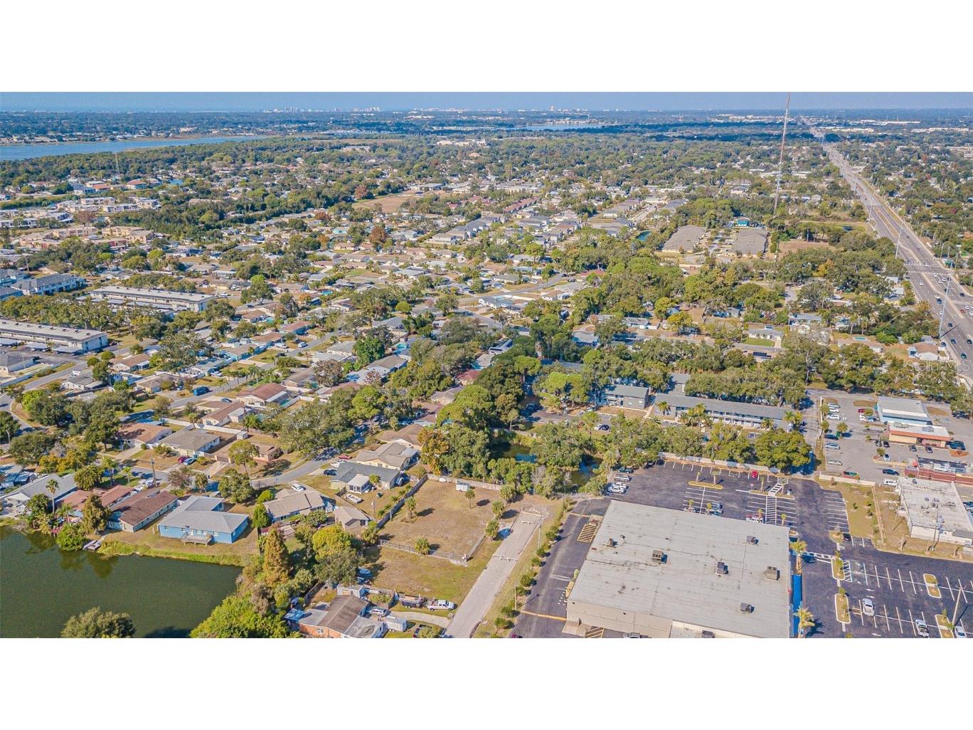 7598 90th Street Seminole FL 33777 TB8450711 image29