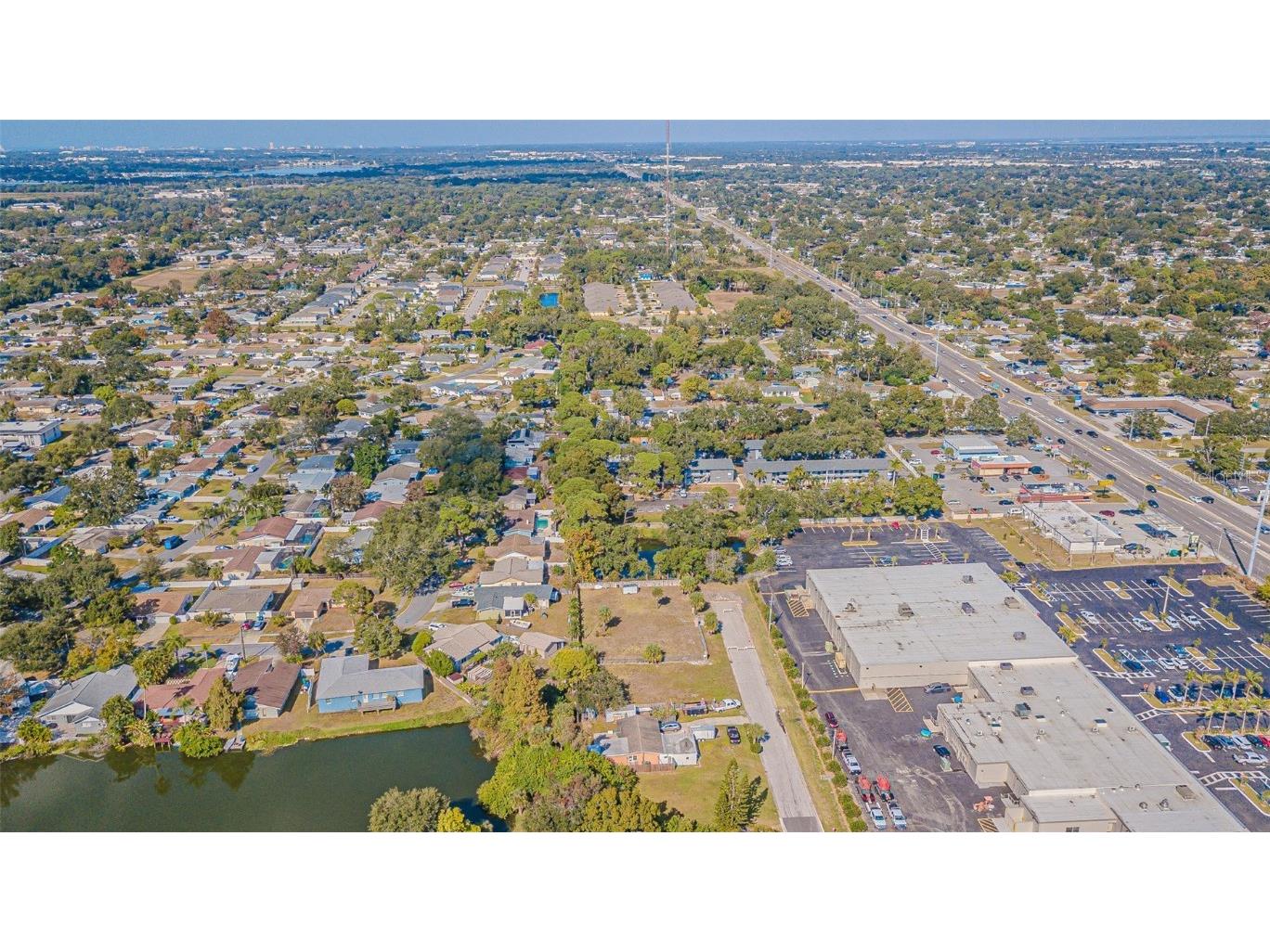 7598 90th Street Seminole FL 33777 TB8450711 image30