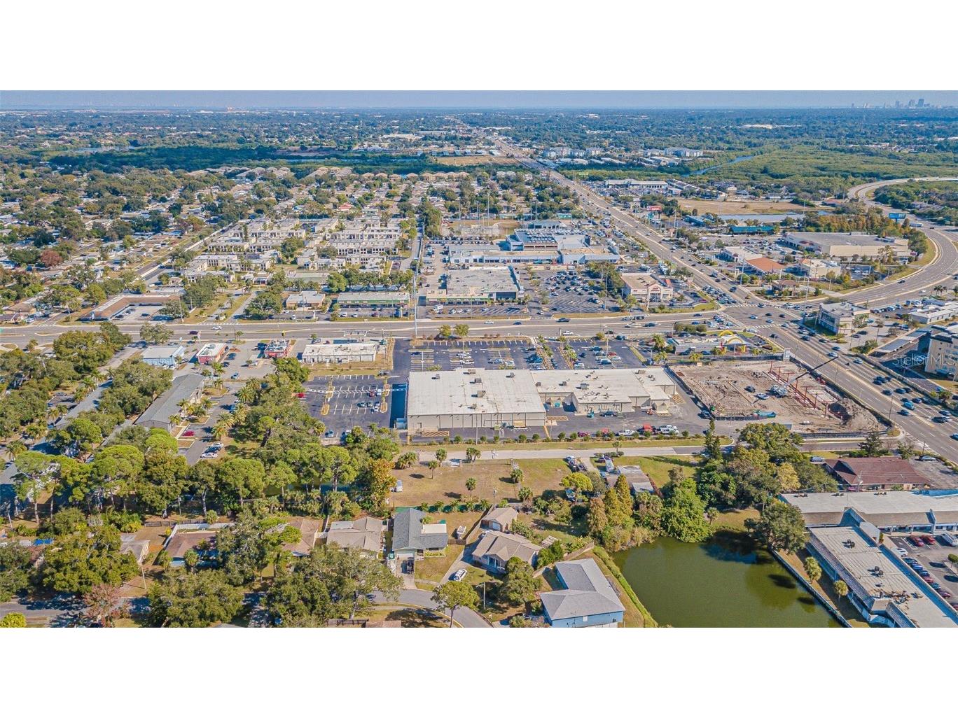 7598 90th Street Seminole FL 33777 TB8450711 image32