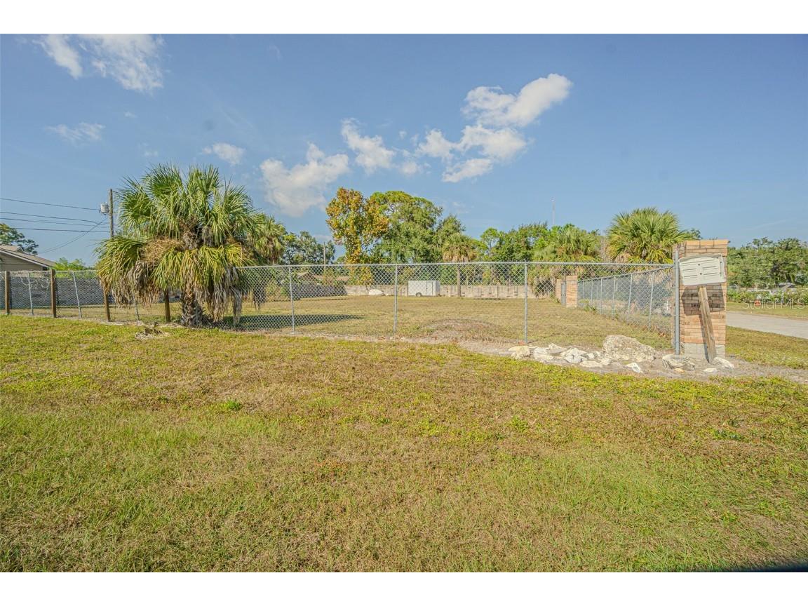 7598 90th Street Seminole FL 33777 TB8450711 image33