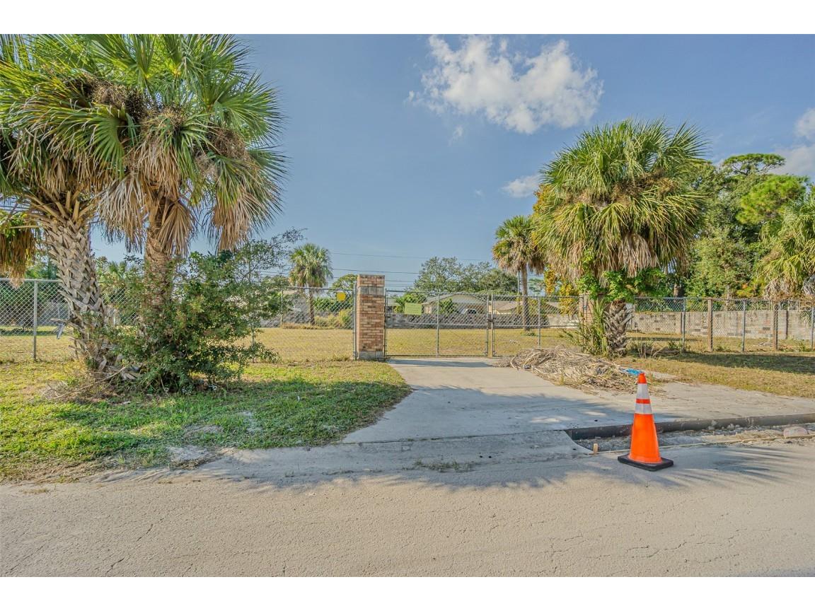 7598 90th Street Seminole FL 33777 TB8450711 image5