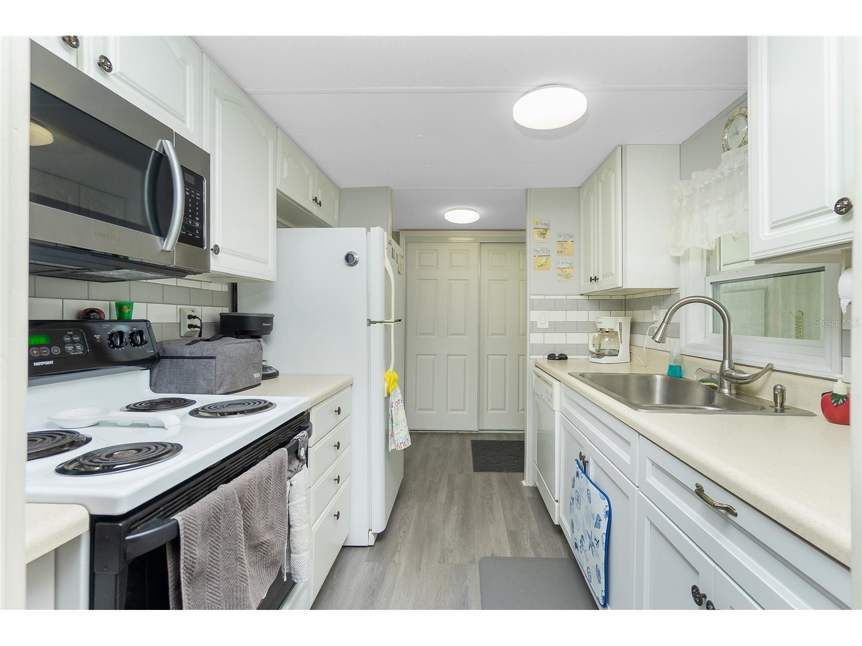 7598 Ratan Circle Port Charlotte FL 33981 - BUTTERFORD WATERWAY C7508153 image3