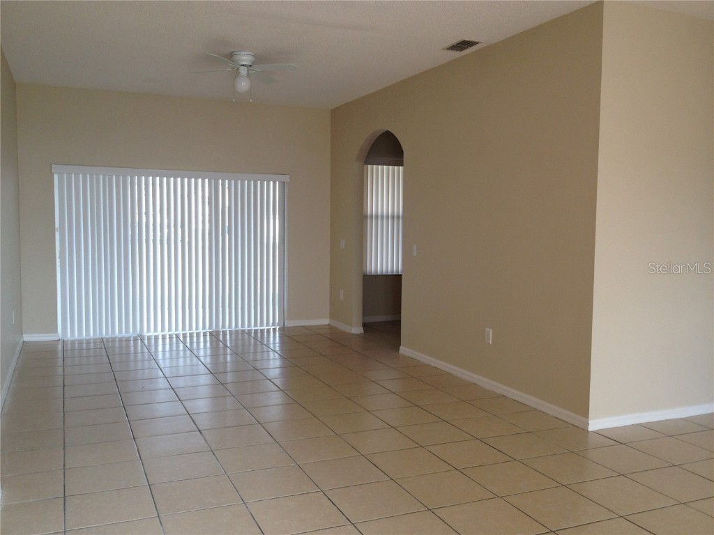 76 Alicante Court Kissimmee FL 34758 S5133510 image2