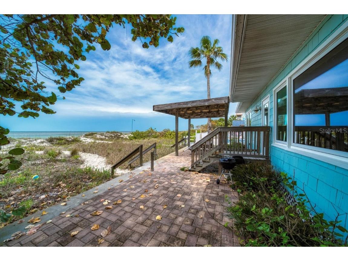 76 Gulf Boulevard Indian Rocks Beach FL 33785 - GULF OF MEXICO U8156050 image1