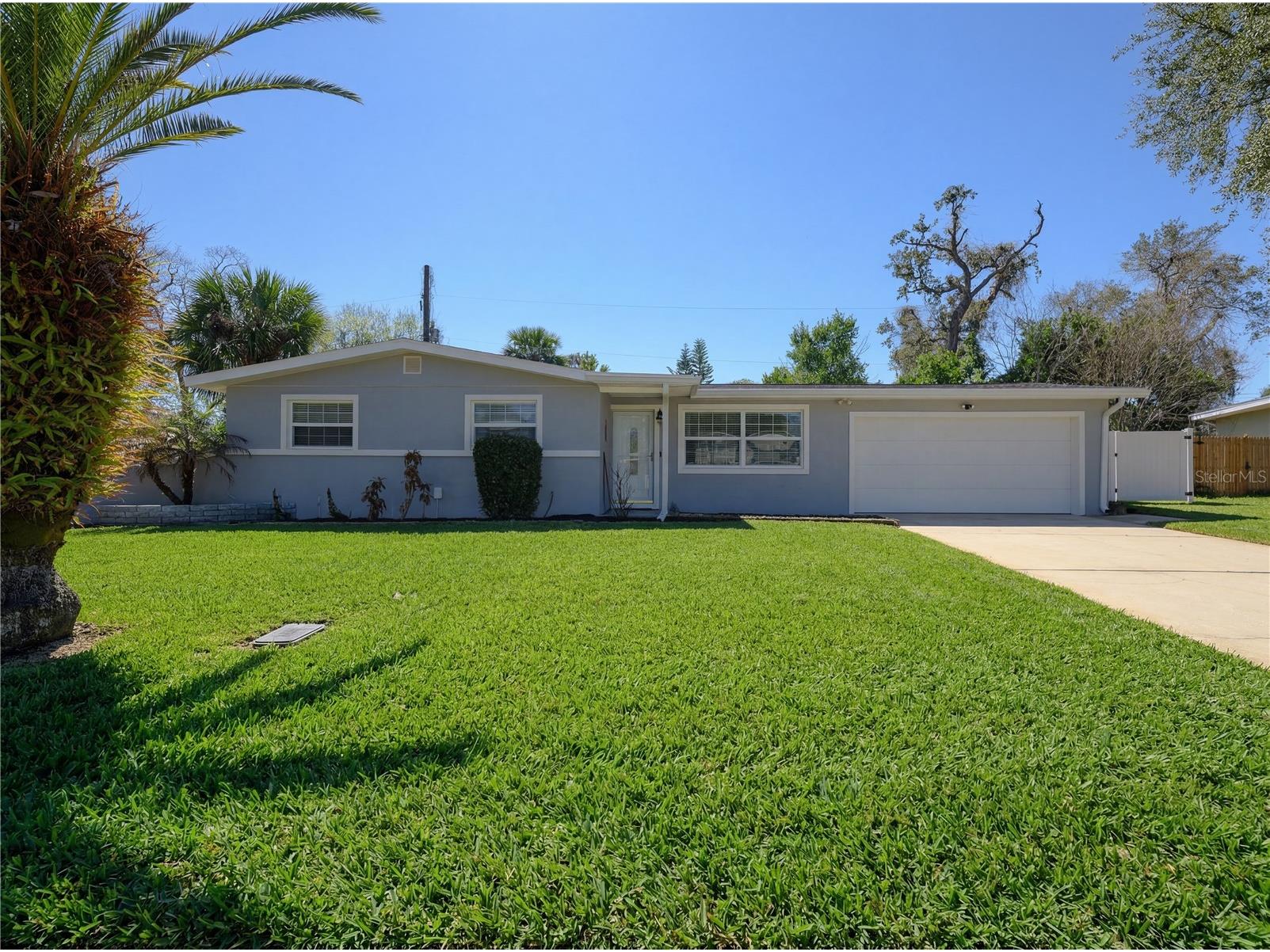 76 S Capri Drive Ormond Beach FL 32174 V4947659 image1