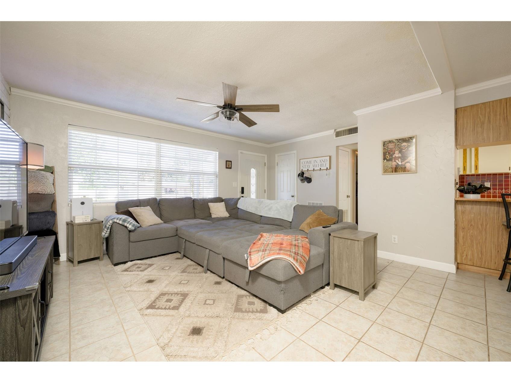76 S Capri Drive Ormond Beach FL 32174 V4947659 image3